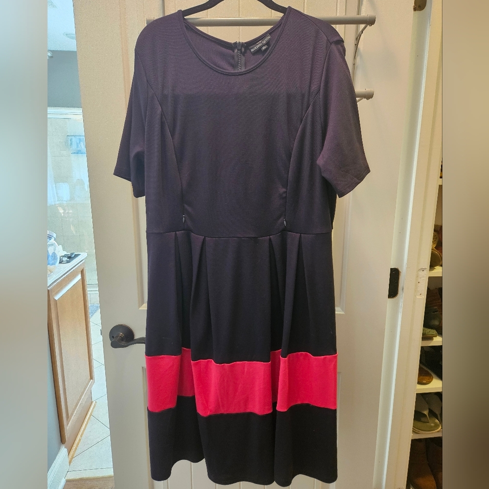 Nursing Queen Fit & Flare Navy/Pink Nursing Dress